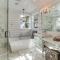 Beautiful 2 Story Right by the Water, Ocean View - لونغ بيتش