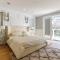 Beautiful 2 Story Right by the Water, Ocean View