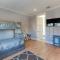 Beautiful 2 Story Right by the Water, Ocean View - لونغ بيتش