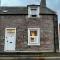 Central 2 bedroom luxury home close to River Ness