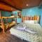 Johnnys Place Hotel
