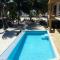 Beach Club Budget Rooms at Popeyes Caye Caulker