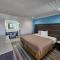 Travelodge Inn & Suites by Wyndham Fullerton - Fullerton