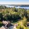 Bainbridge Island Timber Retreat - Fort Ward