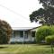 Cheerful 2 bedroom house with a beautiful veranda - Geelong