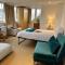 CB53 Tower Bridge Townhouse 2 bathrooms & Free parking