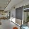 Renovated quiet single-story, minutes to Old Town, pool outside the door