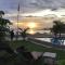 BambooBeachVilla1 AC New OCEANFRONT POOL sunsetview garden kitchen SATELLITE STARLINK WI-FI - Dimiao