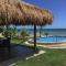 BambooBeachVilla2 AC NEW OCEANFRONT POOL sunsetview garden kitchen SATELLITE STARLINK WI-FI - Dimiao