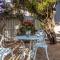 Charming Garden Cottage- steps to historic Old Town Half Moon Bay - Half Moon Bay