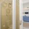 Designer Beachfront Apartment in Big Bay with swimming pool- 2 bedroom, 1 Azure - 开普敦
