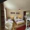 Oakhurst Gatwick B&B
