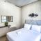 STAY BY LATINEM Luxury 1BR Holiday Home CV A2304 near Burj Khalifa - 迪拜