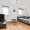 Central Modern Flat with Parking - Pass the Keys Central Modern Flat with Parking - Pass the Keys