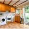 Bumblebee Cottage - Cosy Cottage in Area of Outstanding Natural Beauty