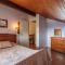 Duplex de caractère 4 chambres avec balcon, près du centre et des commerces, parking inclus - FR-1-4-526
