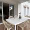 Cambo-les-Bains: T3 Moderne avec Terrasse, Parc, Piscine, Parking, et Internet - 4 Couchages - FR-1-495-20