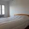 Maison de Vacances à St-Georges-dOléron - 6 Couchages, Proche Plage, Terrasse, Parking, Ménage Inclus - FR-1-246A-69