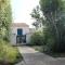 Maison de Vacances à St-Georges-dOléron - 6 Couchages, Proche Plage, Terrasse, Parking, Ménage Inclus - FR-1-246A-69