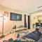 Jacksonville Getaway with Yard about 2 Mi to Beach! - جاكسونفيل