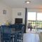 Appartement front de mer avec piscine, 6 couchages, animaux admis - FR-1-225D-83