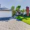4 bedroom house with a pool