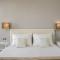 Agnanti Suites
