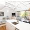 Straddie Breeze + beachside + pool + wifi - Point Lookout