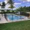 New! Waterfront Heated Pool & Jacuzzi 2 mi to Beach - Fishing Pier Relaxing SPA & Hammock - Fort Lauderdale