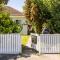 Stylish hideaway on High st Carterton - Carterton