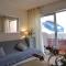 Sainte-Maxime : Studio cabine avec piscine, parking, climatisation et terrasse - FR-1-226-294