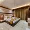 Golden Leaf Resort