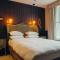 Crown Hotel