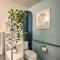Stylish Ballard studio 15 mins from Space Needle