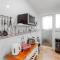 2091- Apt close from all amenities