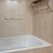 2091- Apt close from all amenities