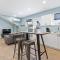 Bright and Spacious Condo in Downtown Collingwood 97043 - Колінгвуд