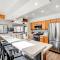 Racer's Edge Townhome - Cool Frisco Getaway - Frisco