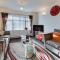 3 Bedroom Home l Free Parking l 5 Guests l Contractor Stays l Family Stays I