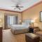 Best Western Plus Butterfield Inn - Hays