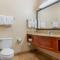Best Western Plus Butterfield Inn - Hays
