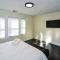 Modern Three Bedroom Condo - Boston