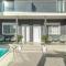La Luna Suites