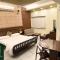 Royal Palms Luxury Service Apartment - Nagpur