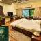 Royal Palms Luxury Service Apartment - Nagpur