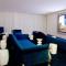 Beautiful One Bedroom Condo 16ft ceilings at the W