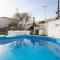Mountain, Seaviews, and Pool Relax By Sunkeyrents