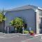 Super 8 Ukiah by Wyndham