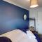 HU-Nine Dock House - Sleeps 4