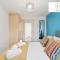 Beautiful 2 Bedroom Seviced Apt in Aylesbury By Sambridge Stays Short Lets & Serviced Accommodation